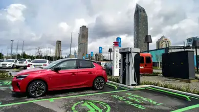 Bayramda Elektrikli Araç Şarjı Patladı!