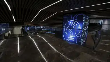Borsa Endeksi Düşüşte: İlk Yarıda Gerileme
